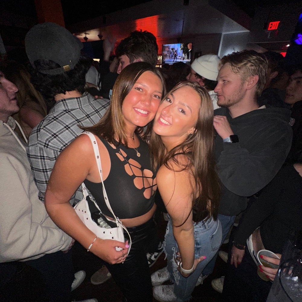 Meet your Posher, Maison